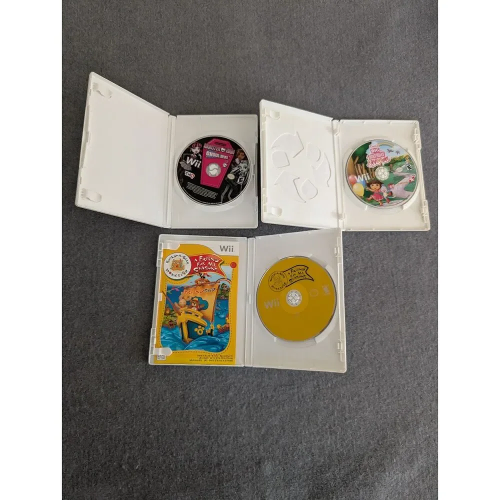Nintendo Wii Kids Game Lot Monster High Ghoul Spirit Dora Build A Bear Bundle